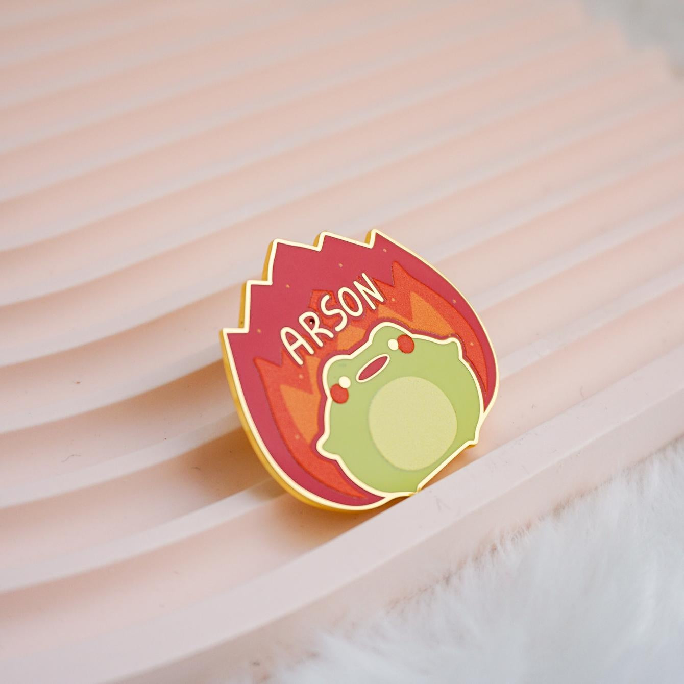 Cute Cartoon Arson Frog Enamel Pin Funny Metal Badge Brooch for Jewelry Accessory