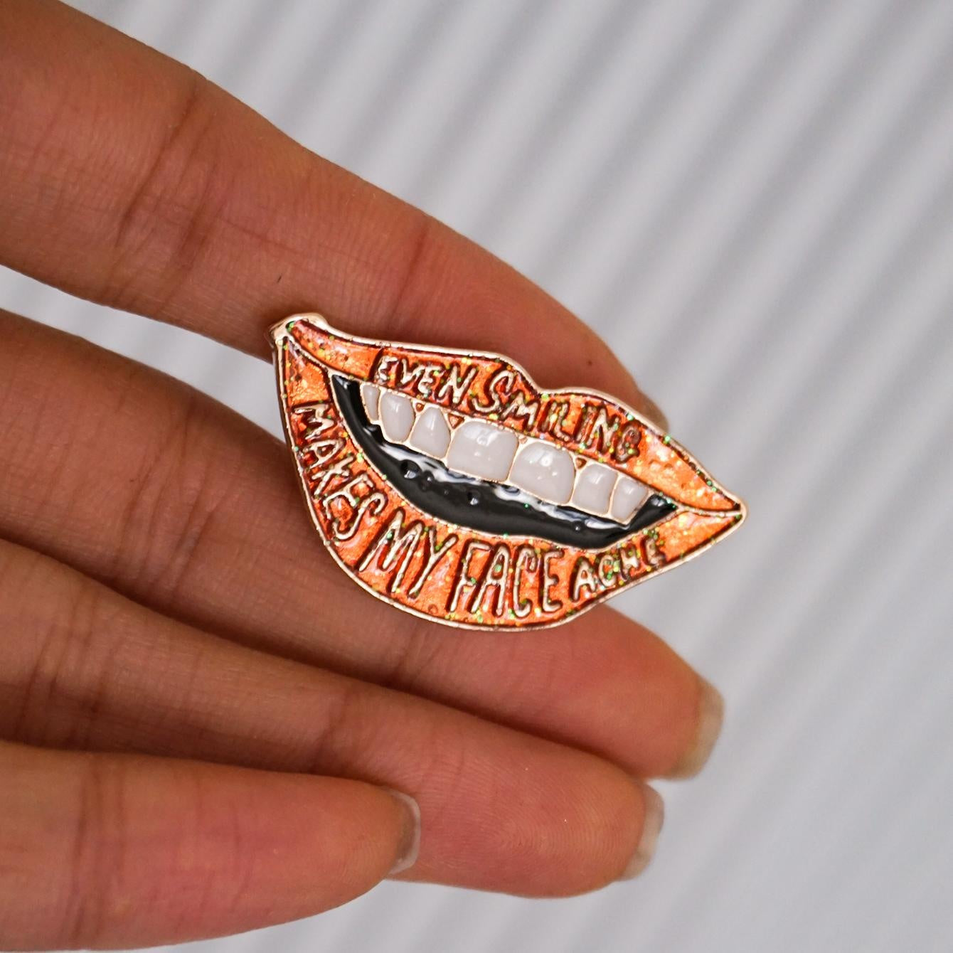 Lips Pin - Glitter Pin