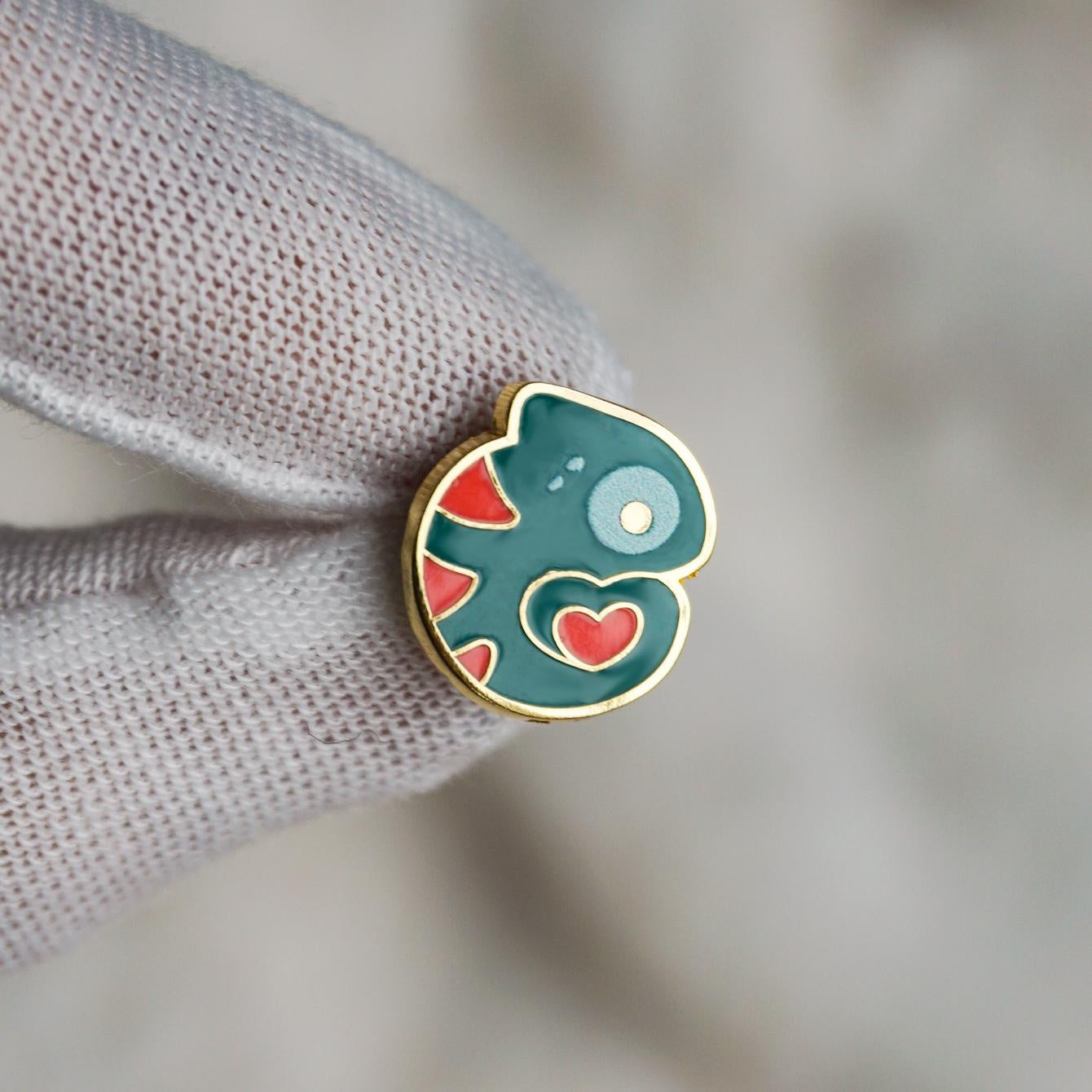 Tiny Love Chameleon Hard Enamel Pin