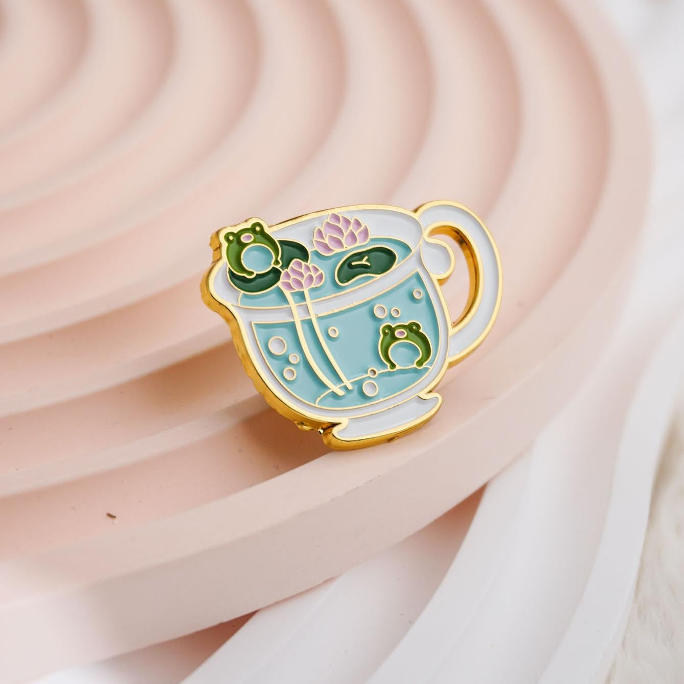 Animal Frog Lotus Leaf Cup Soft Enamel Brooch